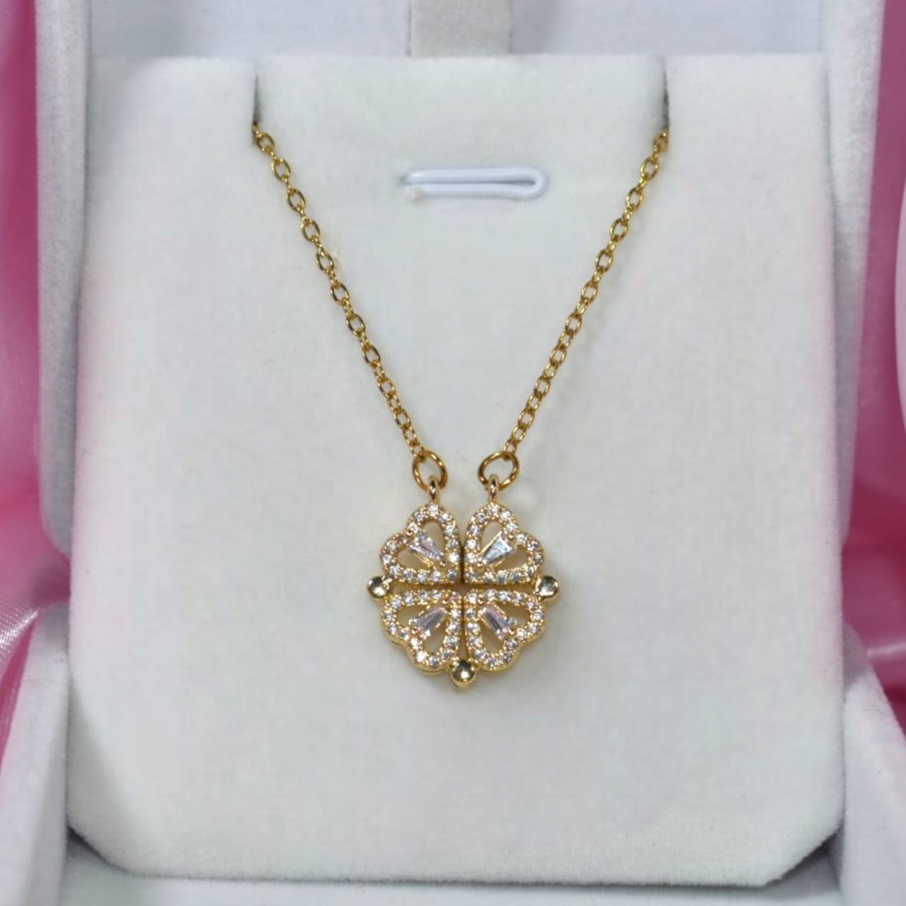 Collar Trébol Mágico – Donde la suerte se convierte en amor🍀