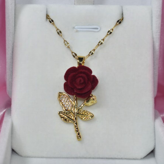 Collar Rosa Roja – Amor que se lleva cerca🌹